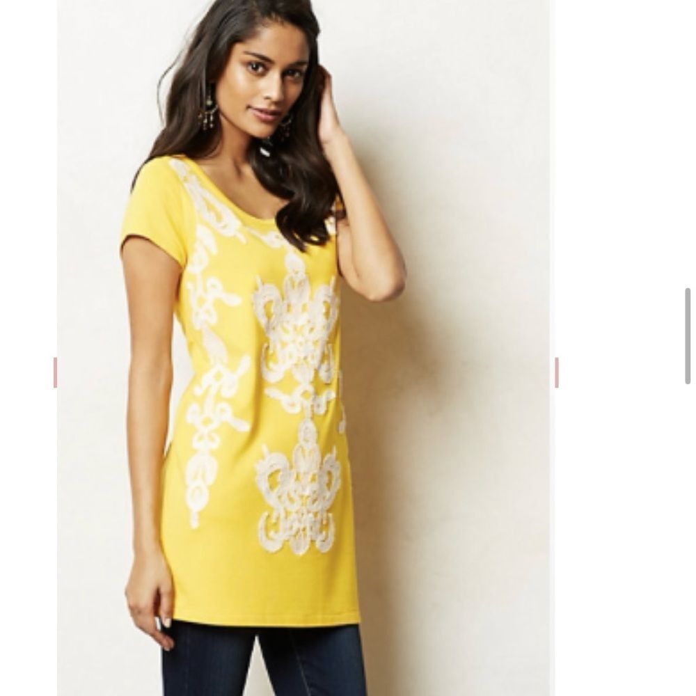 Anthropologie Meadow Rue Yellow & White Embroidered Short Sleeve Tunic Top